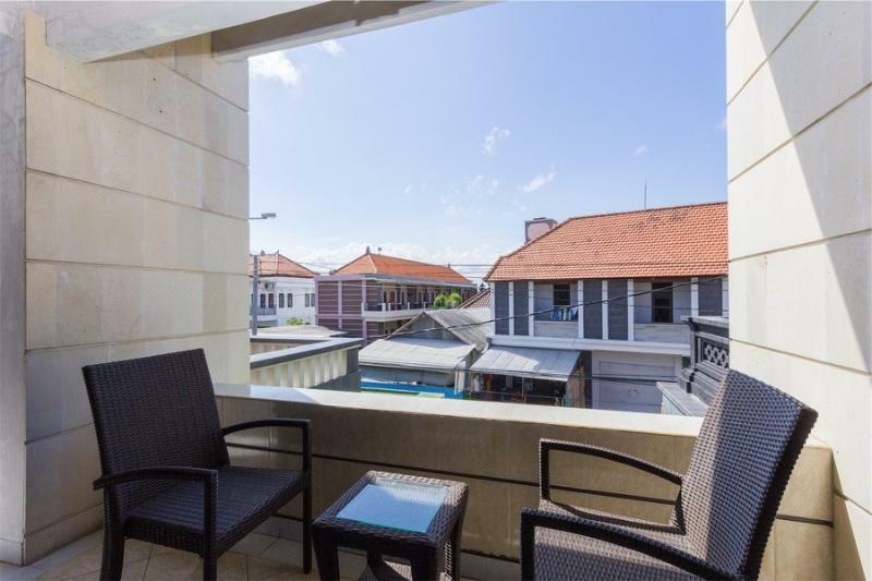 Hotel Reddoorz @ Kedonganan Jimbaran Esterno foto
